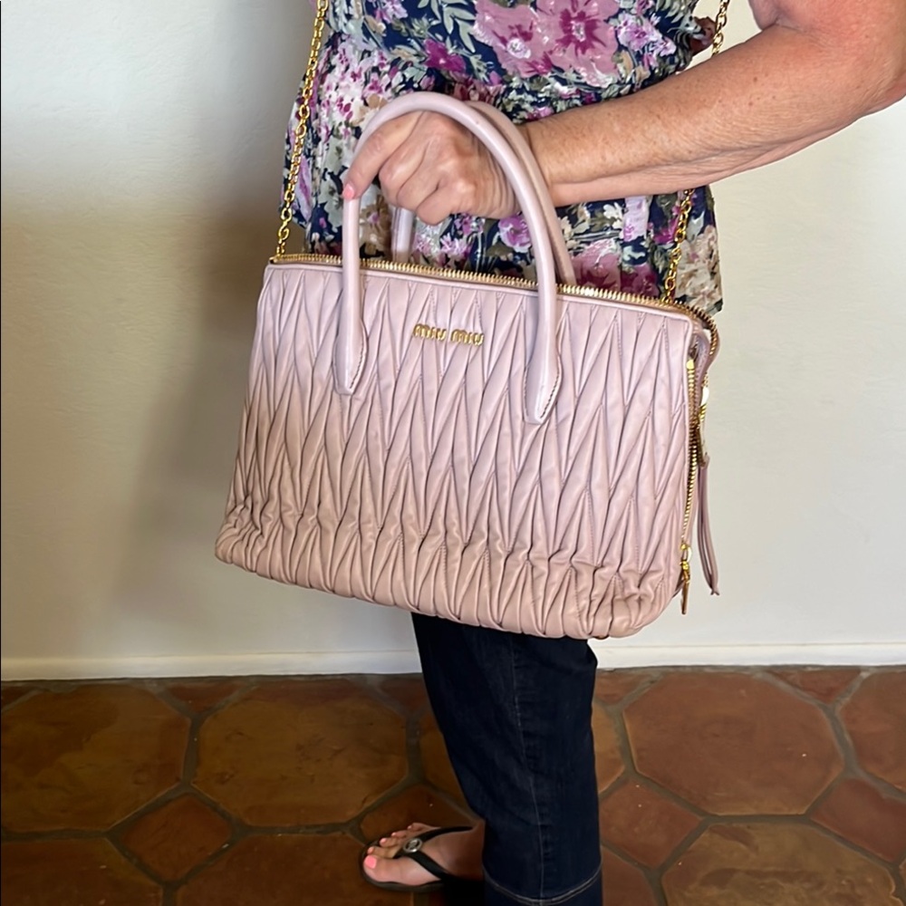 MIU MIU PINK QUILTED BAG EUC - Picture 10 of 16